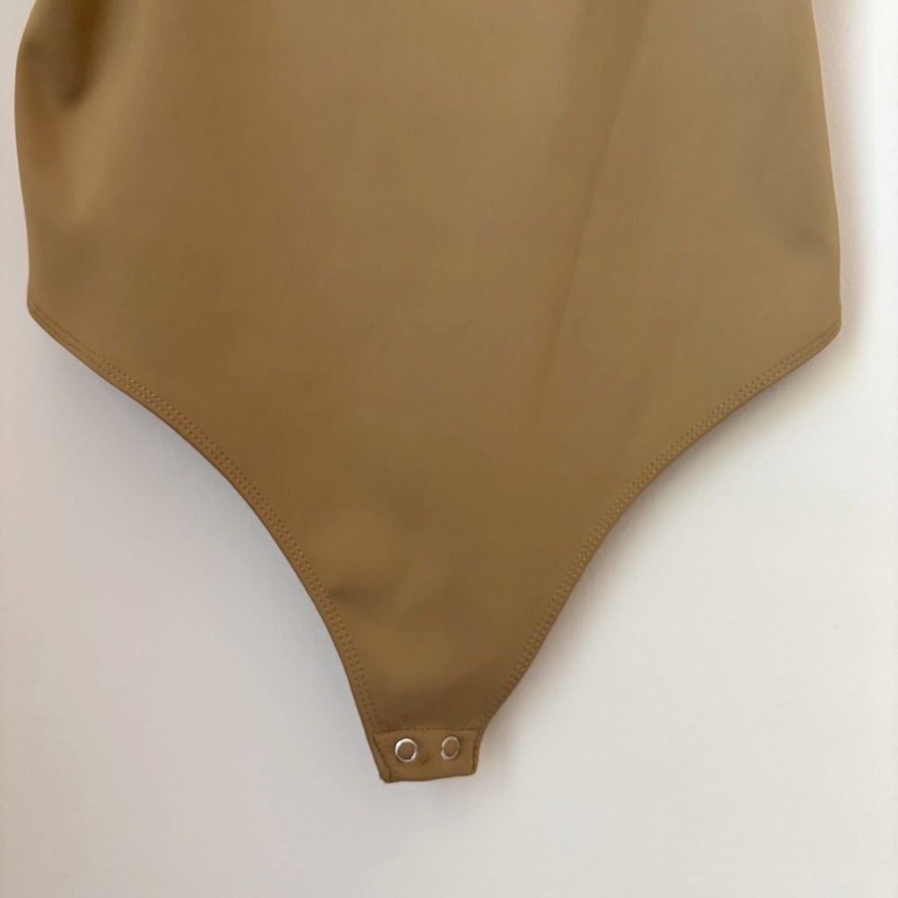 Good American Scuba Modern Stretch Thong Bodysuit Sz 5 Light Brown NEW NWOT - Picture 4 of 9
